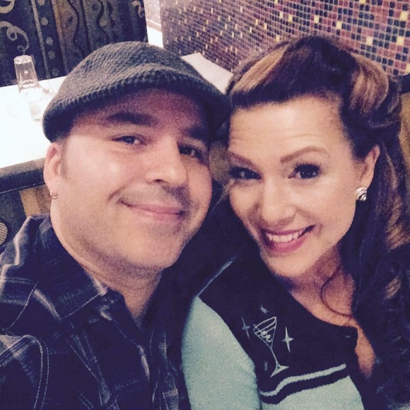 Meet your Posher, Mara - Picture 1 of 2